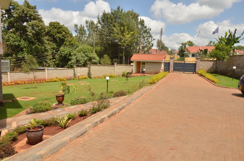 Dolfran Guest House Nairobi Ngoại thất bức ảnh