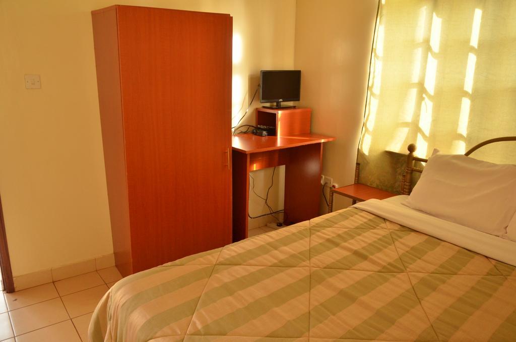 Dolfran Guest House Nairobi Ngoại thất bức ảnh