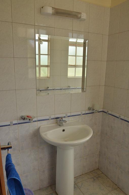Dolfran Guest House Nairobi Ngoại thất bức ảnh